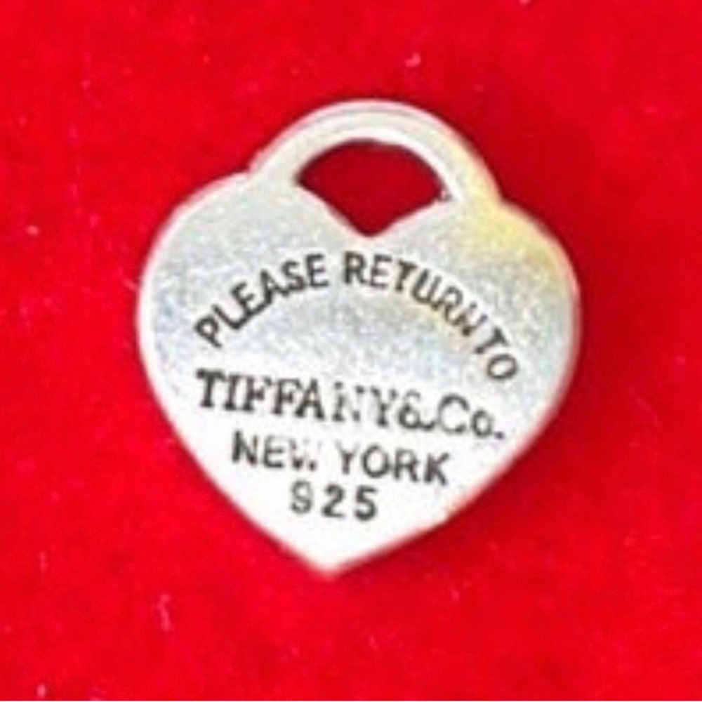 Mini Charm 1.5CM Tiffany & Co Sterling Silver HardWear (Heart PENDANT ONLY) used